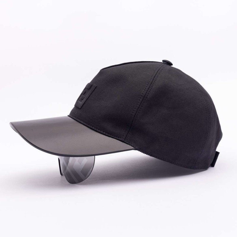 Fendi Eyecap FE40022U Boné com Viseira